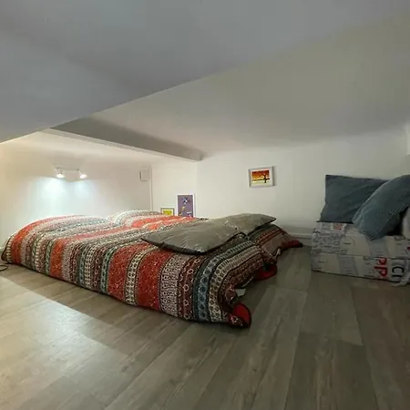 Grand T2 Proche Promenade Апартаменты *