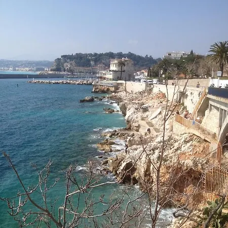Apartment Grand T2 Proche Promenade
